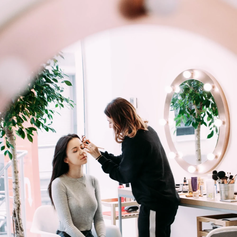 Till functionality on the Eposbuddy Touch Reservations app with Google reviews displayed on the side